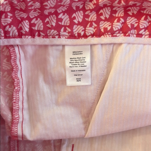 Talbots Pink and White Bermuda Shorts Vibrant Pattern - Picture 7 of 10